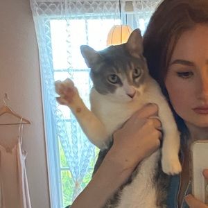 Meet your Posher, Juliette